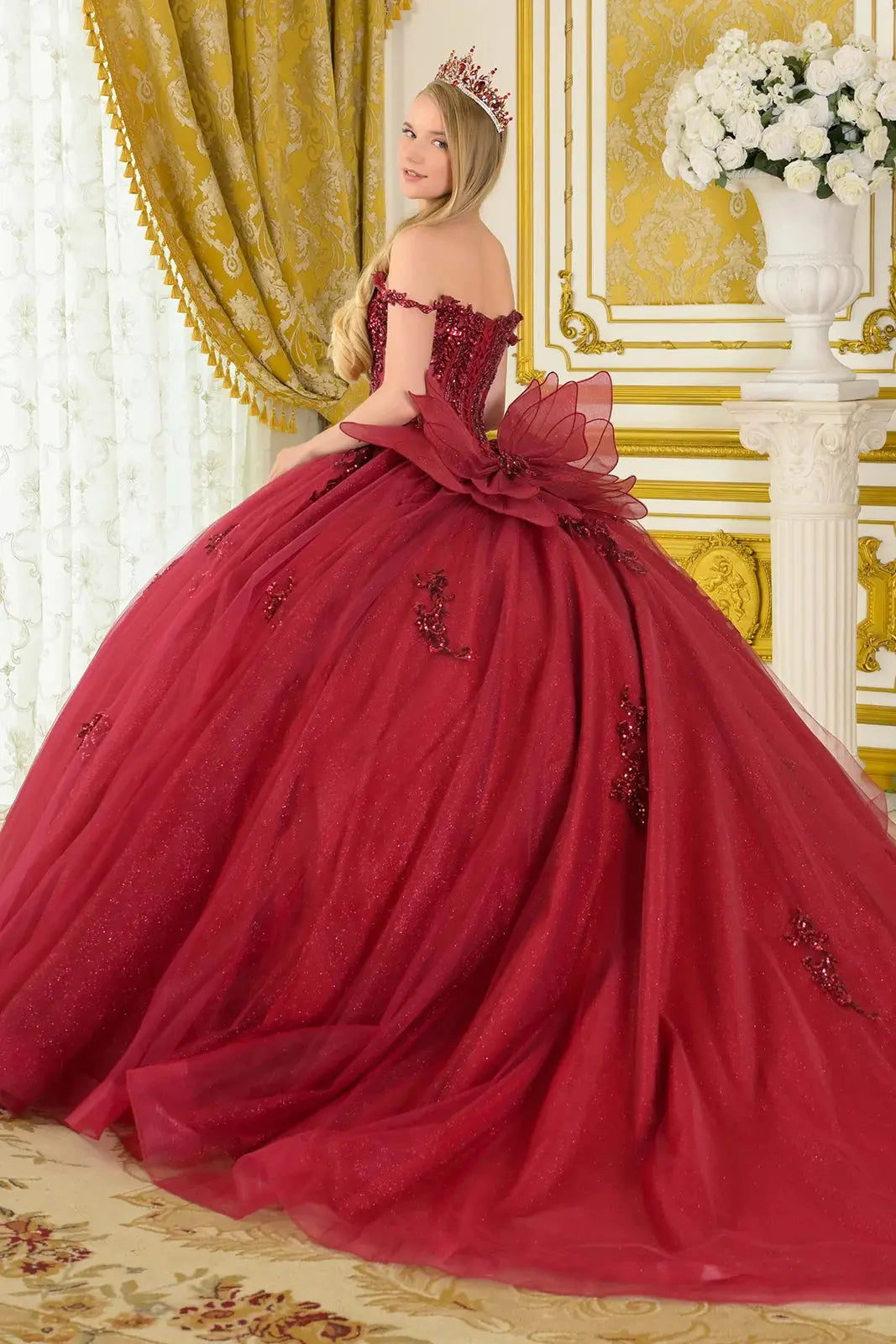 Elizabeth K GL3712 Elizabeth K